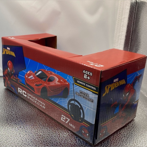 “Spider-Man” Race Car w/ Remote Control - Picture 3 of 5